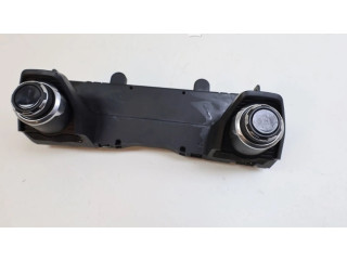 Блок управления климат-контролем 8893304828, 8893304828 Lynk & co 01