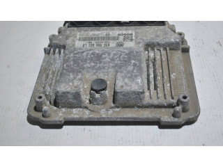 Блок управления двигателя 03G906021LB Skoda Octavia Mk2 (1Z)