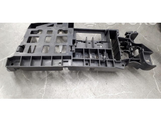   Pojistková skříňka 4e0971845   Audi A8 S8 D3 4E 2006