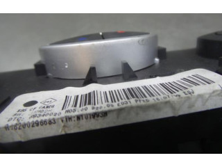 Блок управления климат-контролем 8200296683   Renault Clio III