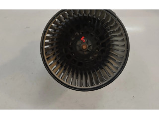 Вентилятор печки       Dacia Duster