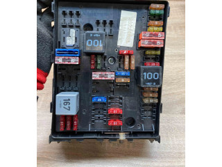 Блок предохранителей 1K0937124P Skoda Octavia Mk2 (1Z)