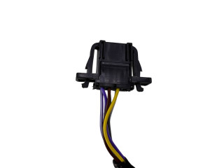 Зеркало электрическое Skoda Fabia Mk3 (NJ) 2015 - 2021 года