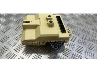 Блок предохранителей 954002P656   KIA Sorento    