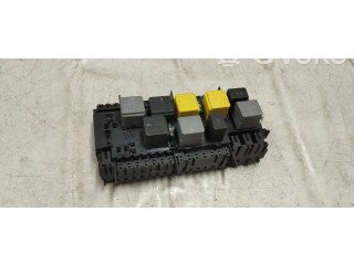 Блок предохранителей A1669068201   Mercedes-Benz GL X166    