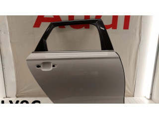 Задняя дверь