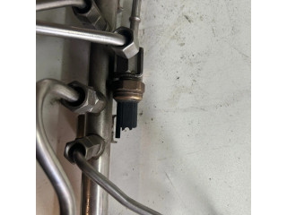 Vstřikovací lišta BMW 3 E92 E93 pro benzínový motor 2.0