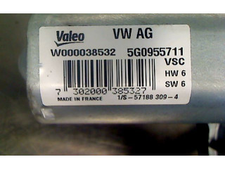 Моторчик заднего дворника 812103062370 Volkswagen Golf VII