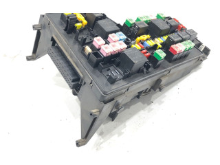 Pojistková skříňka 56049678AK Dodge Dakota 2005