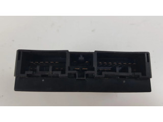   Pojistková skříňka 8921130020   Lexus GS 300 350 430 450H 2006