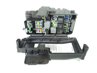 Блок предохранителей 30797010, 30797010 Volvo S60