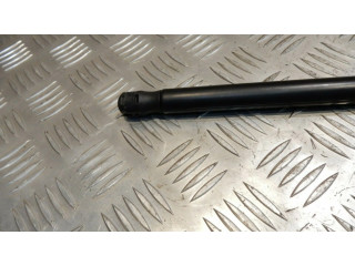 Амортизатор капота двигателя