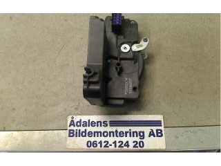 Двигатель центрально замка       Renault Trafic II (X83)  2001 - 2014 года   