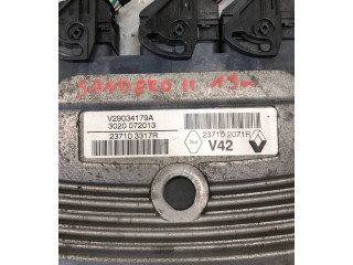 Řídící jednotka 237103317R Renault Sandero II 2013