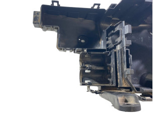 Блок предохранителей 243826FL0A Nissan Rogue