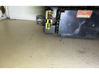 Блок предохранителей MB920106, 006486 Mitsubishi Galant