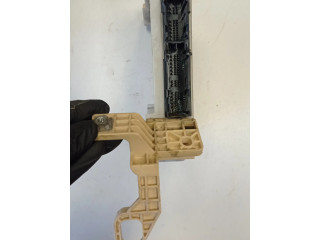 Блок комфорта 63587385, 827300EA70C   Toyota Highlander XU50   