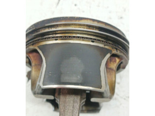  Поршень с шатуном  82LJ99X, TFSI  Audi A3 S3 8V  