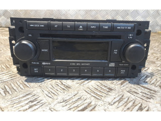 Радио/ проигрыватель CD/DVD / навигация