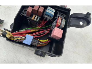 Блок предохранителей  8200738818   Dacia Logan I    