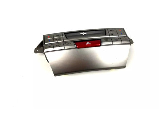 Блок управления климат-контролем 72311AJ030 Subaru Outback