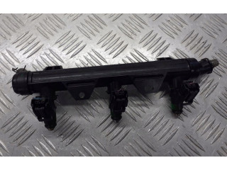 Топливная рампа 03E133320A Skoda Fabia Mk1 (6Y)