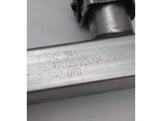 Топливная рампа 7542541, 7542070 BMW 5 E60 E61 для двигателя M57
