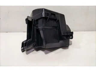 Pojistková skříňka Řídící jednotka BSM 243809584R   Renault Clio IV 2013