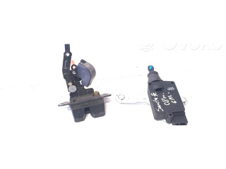 Zámek zadních dveří    Hyundai Santa Fe 2007