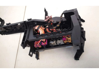 Блок предохранителей  6q0972595a   Volkswagen Polo    