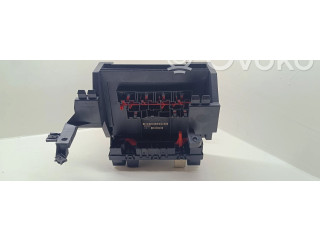 Блок предохранителей 3c0937049e Volkswagen Golf Plus