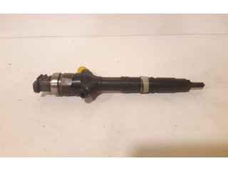 Vstřikovač 236700G010 Toyota Avensis T250 1CD-FTV