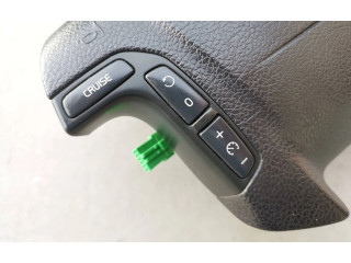 Подушка безопасности водителя 30658933, 19573061790180 Volvo V70