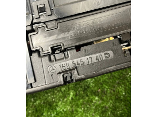 Блок предохранителей 1695451740   Mercedes-Benz A W169    