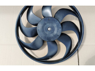 Вентилятор радиатора     5YY0584, 3P204317    Renault Clio IV 