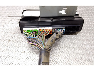 Блок комфорта 88281SC230, X1T22573M Subaru Forester SH