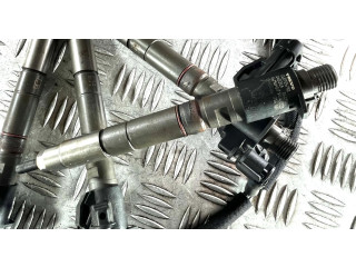 Комплект форсунок 31272690, 31272690    Volvo V60  D5244T15 