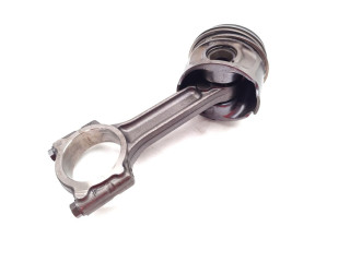 Píst K9K636 Nissan Juke I F15 K9K636