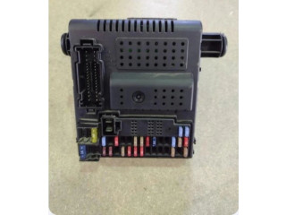 Блок предохранителей 30765148   Volvo XC90    