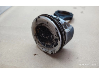 Píst Mercedes-Benz C W205 M274,920