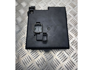 Блок предохранителей 30728512, 28017881 Volvo S80