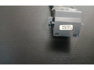 Ручка стеклоочистителей 9452391, 02W14A   Volvo V70