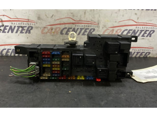 Блок предохранителей 518322110   Volvo V70    