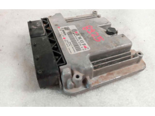 Блок управления двигателем Блок управления 03L906018BP Skoda Yeti (5L)