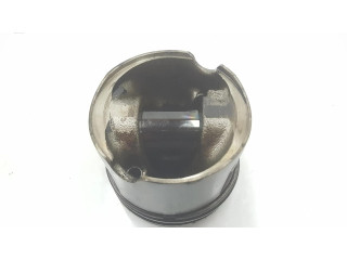 Píst 8506105 BMW X5 F15 pro naftový motor 3.0