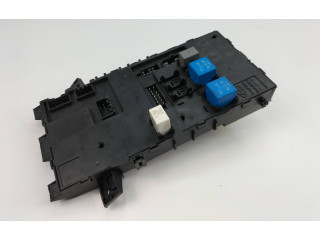 Блок предохранителей 954102CXXX   Hyundai Coupe    