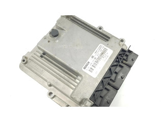 Блок управления двигателя 237102213R Dacia Dokker