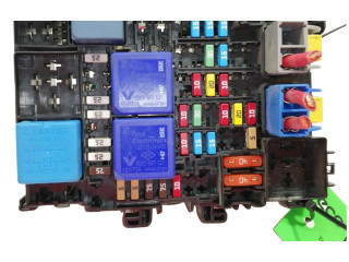 Pojistková skříňka Řídící jednotka BSM 243800453R   Renault Megane IV 2017