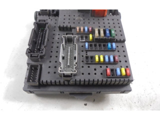 Блок предохранителей  8676391, 8676391   Volvo V70    