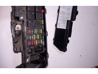 Блок предохранителей  9494210, GSB20GF10   Volvo V70    